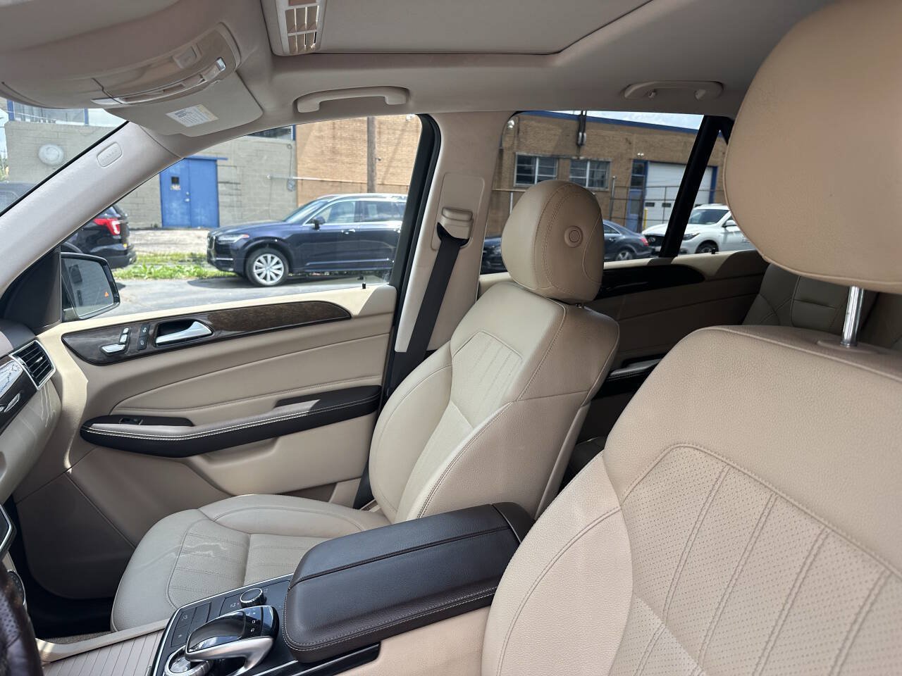 Used 2016 Mercedes-Benz GLE 350 4MATIC w/ Premium Package image 17