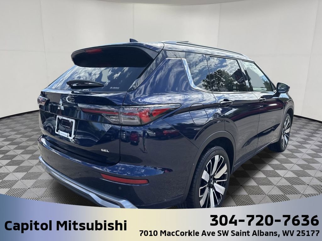New 2025 Mitsubishi Outlander SEL image 5