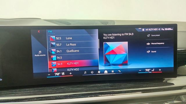 Used 2025 BMW X7 M60i image 53