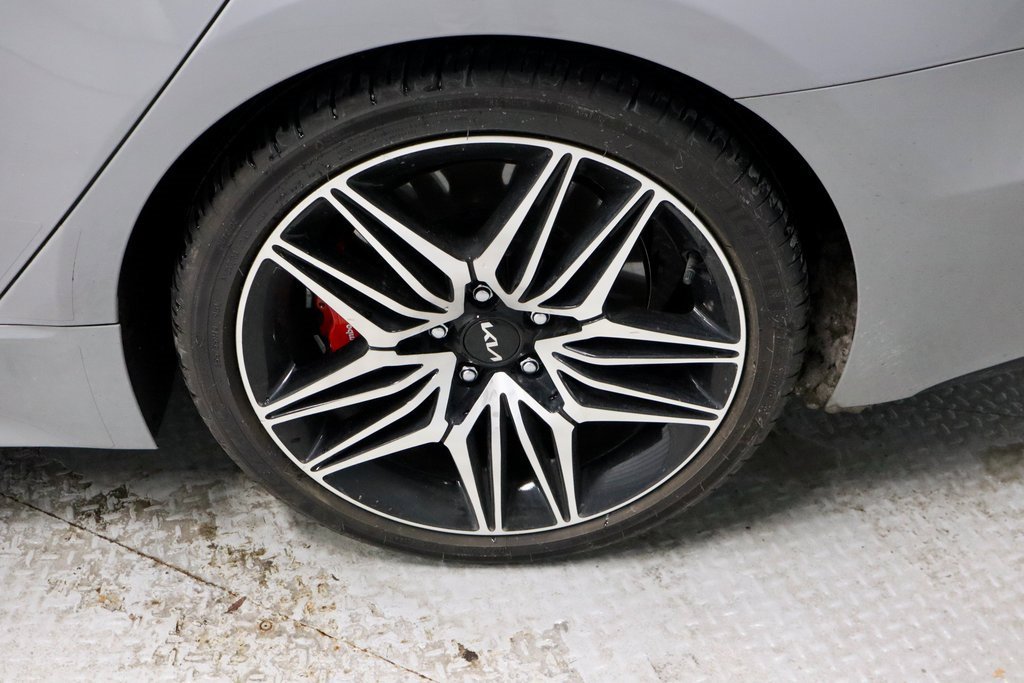Used 2023 Kia Stinger GT2 image 21
