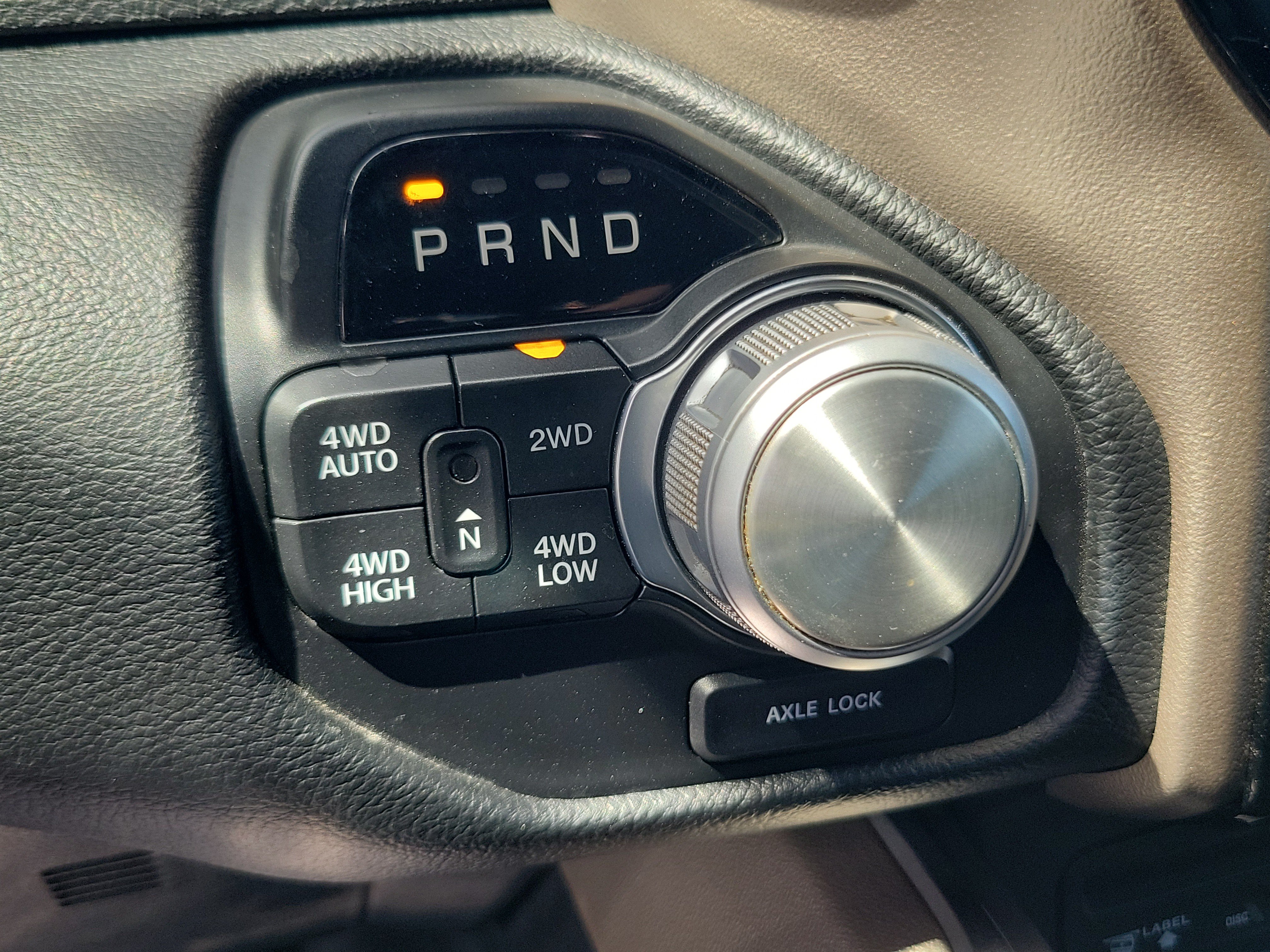 Used 2019 RAM 1500 Laramie AWD/4WD image 22