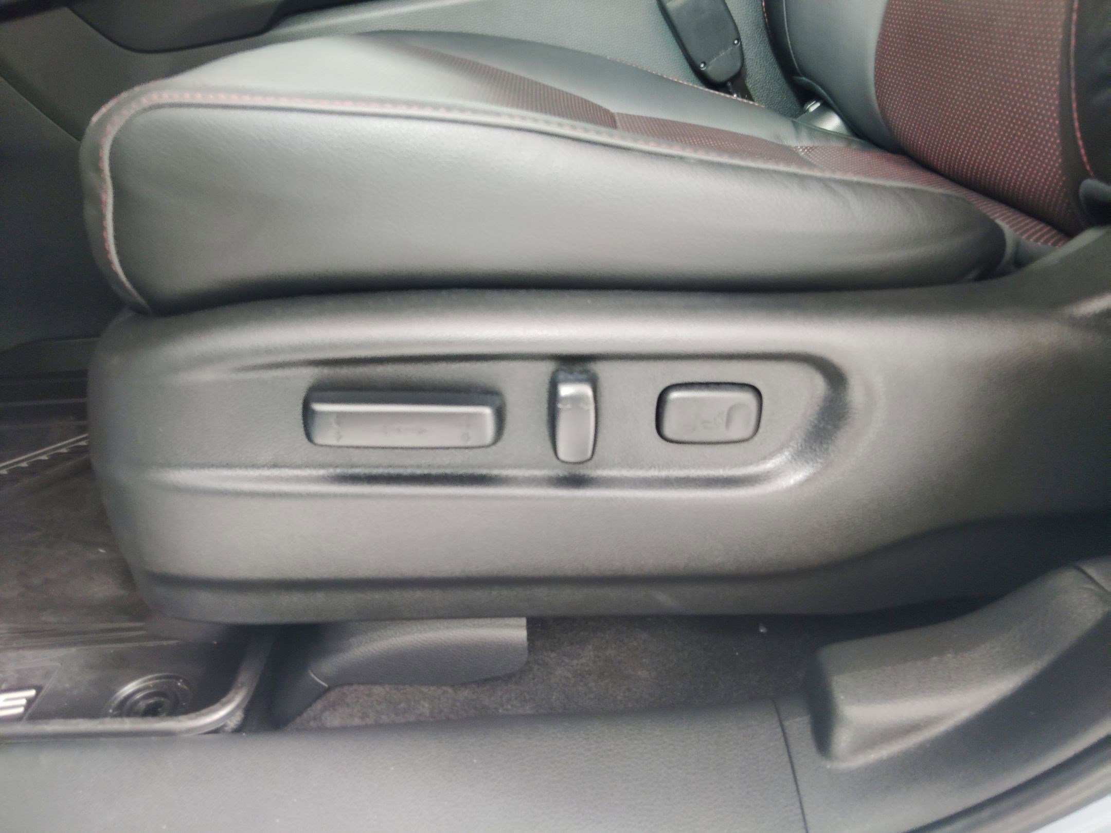 Certified 2025 Honda Ridgeline Black Edition image 13