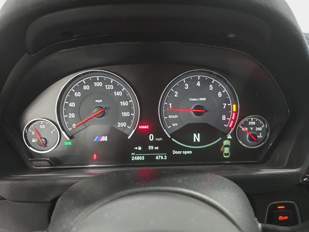 Used 2018 BMW M4 Coupe RWD image 12