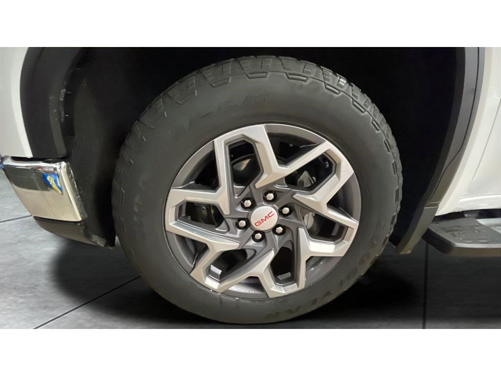 Certified 2022 GMC Sierra 1500 SLT w/ SLT Premium Plus Package image 18