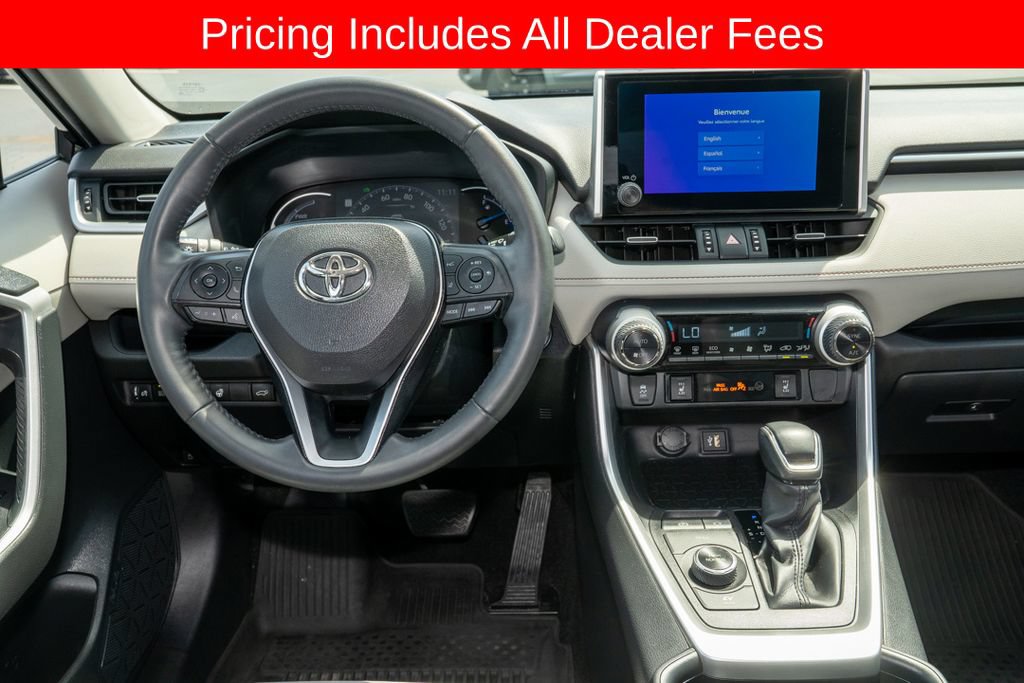 Used 2023 Toyota RAV4 XLE Premium AWD/4WD image 7