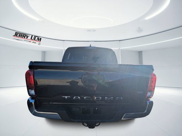Used 2021 Toyota Tacoma SR5 image 3