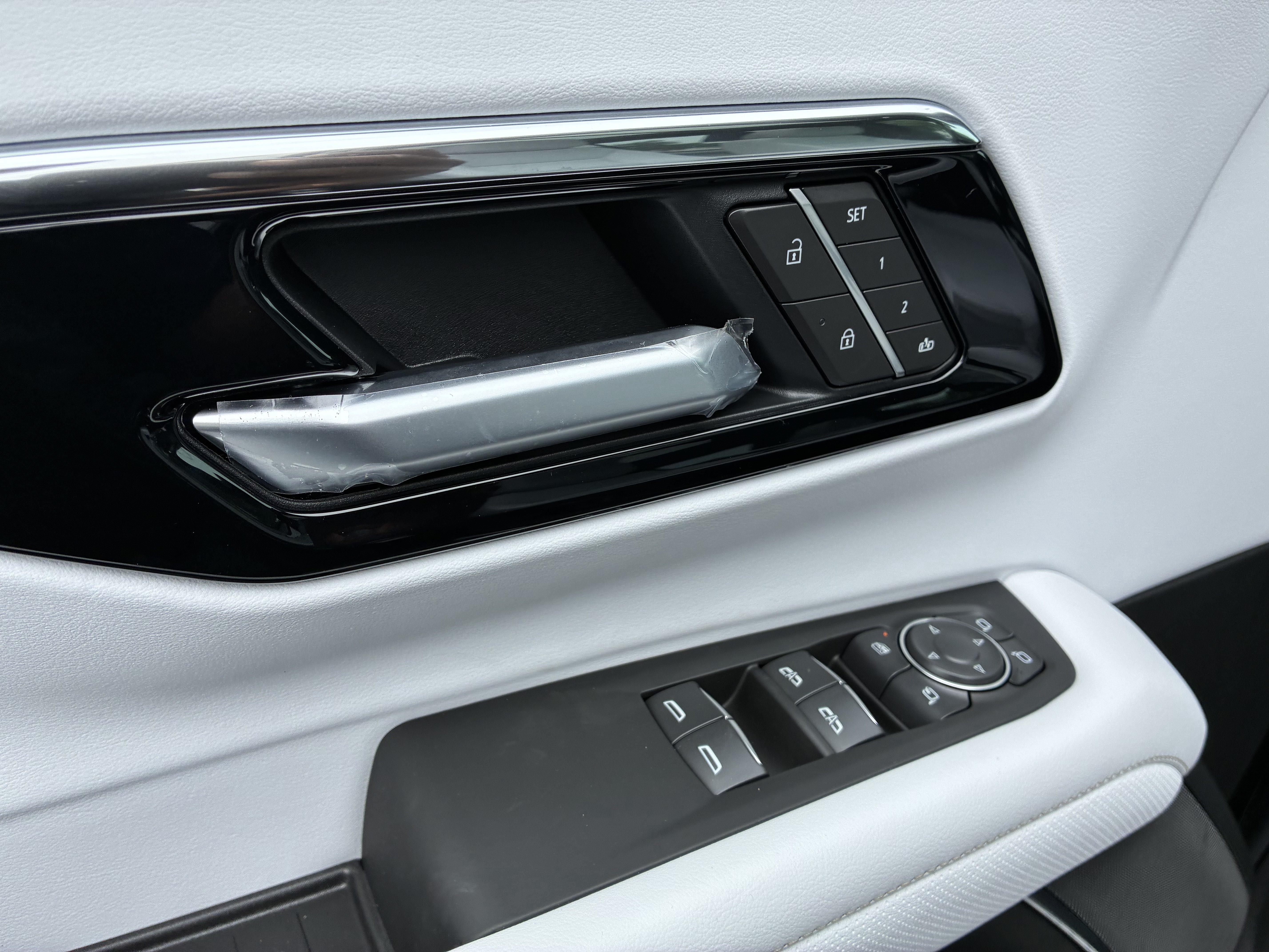 New 2026 Chevrolet Tahoe Premier AWD/4WD image 25