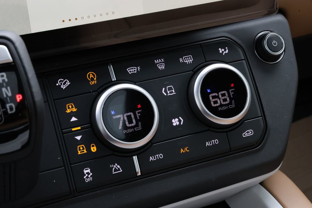 New 2026 Land Rover Defender 130 X-Dynamic SE AWD/4WD image 27
