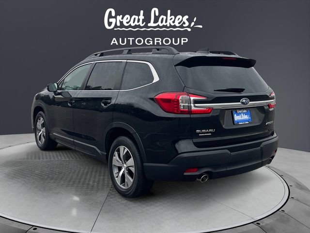 Used 2023 Subaru Ascent Premium w/ Convenience Package AWD/4WD image 3