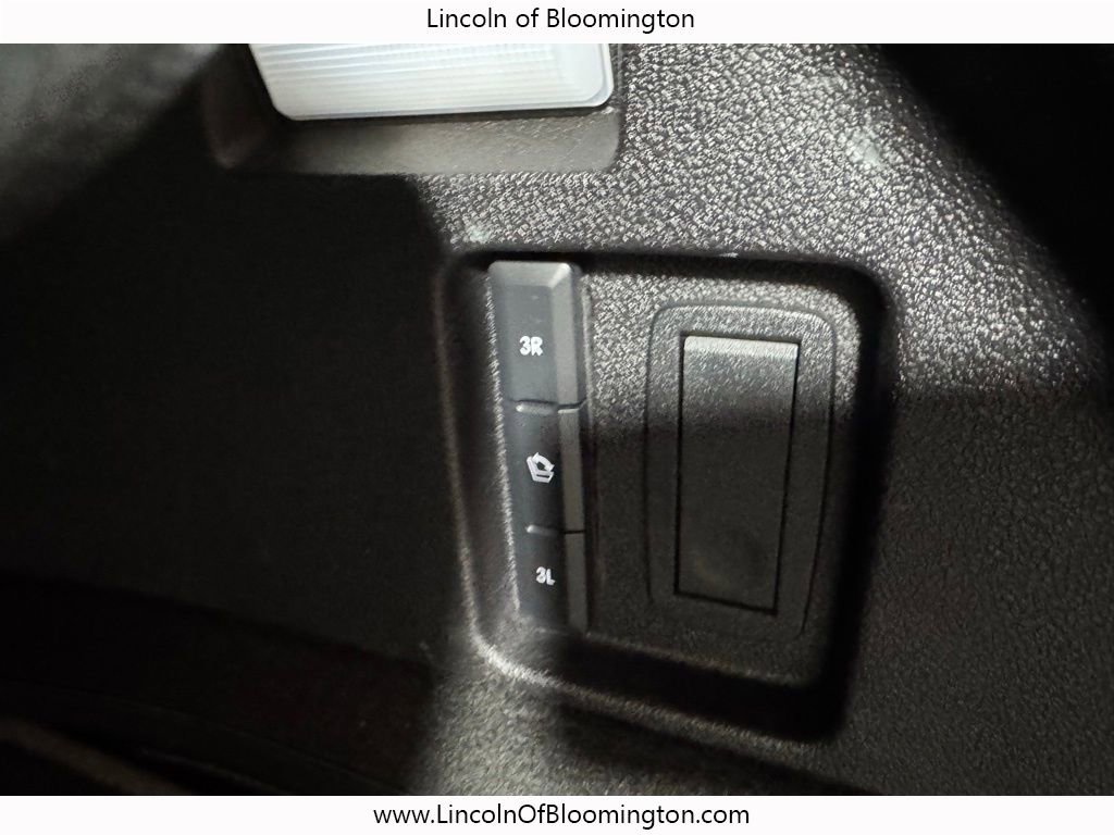 Used 2020 Lincoln Aviator Reserve w/ Equipment Group 202A image 24