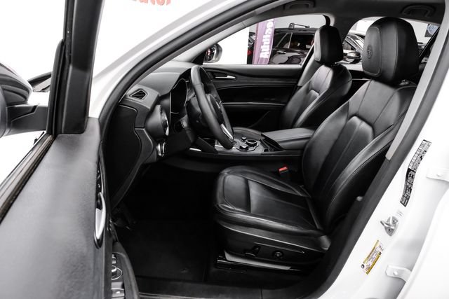 Used 2019 Alfa Romeo Stelvio w/ Nero Edizione RWD image 4