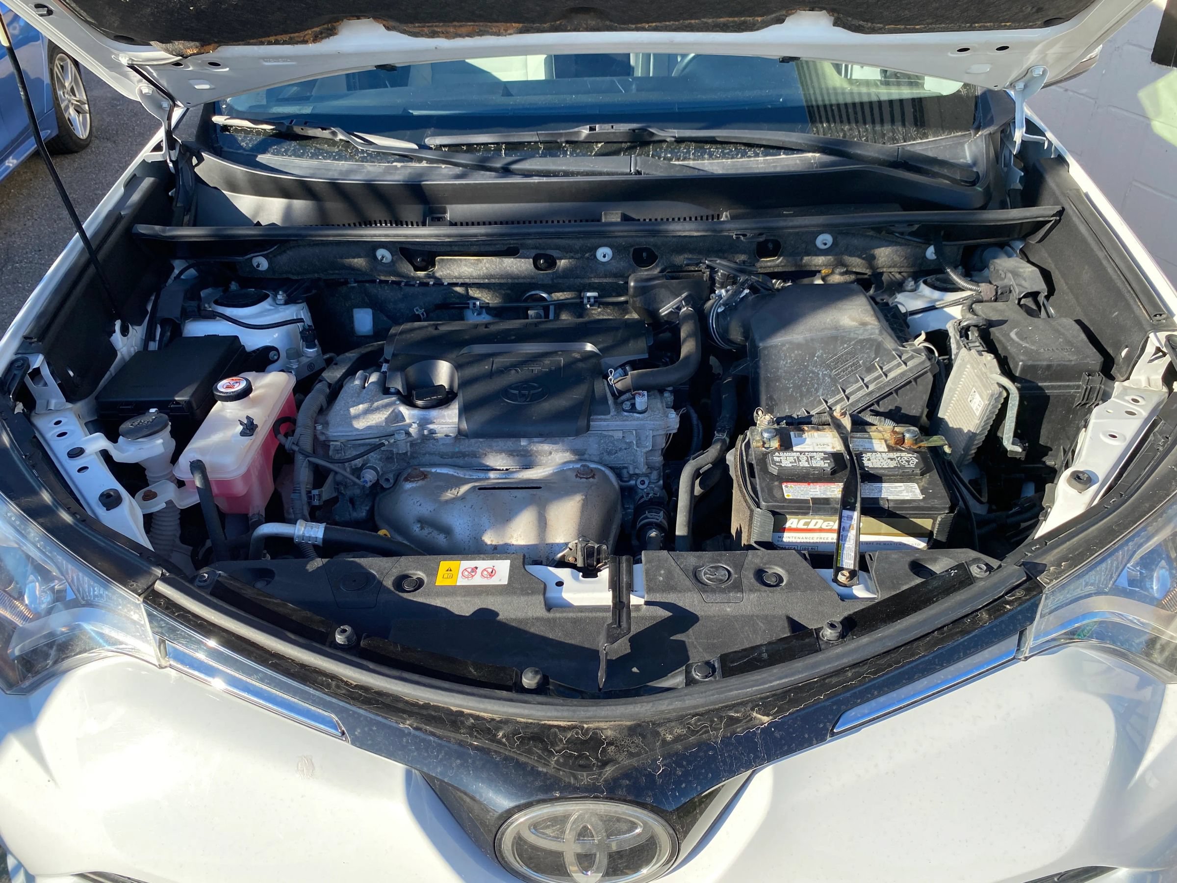 Used 2017 Toyota RAV4 XLE AWD/4WD image 33