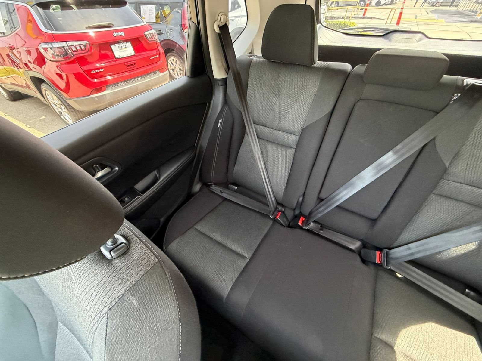 Used 2025 Nissan Rogue SV FWD image 41