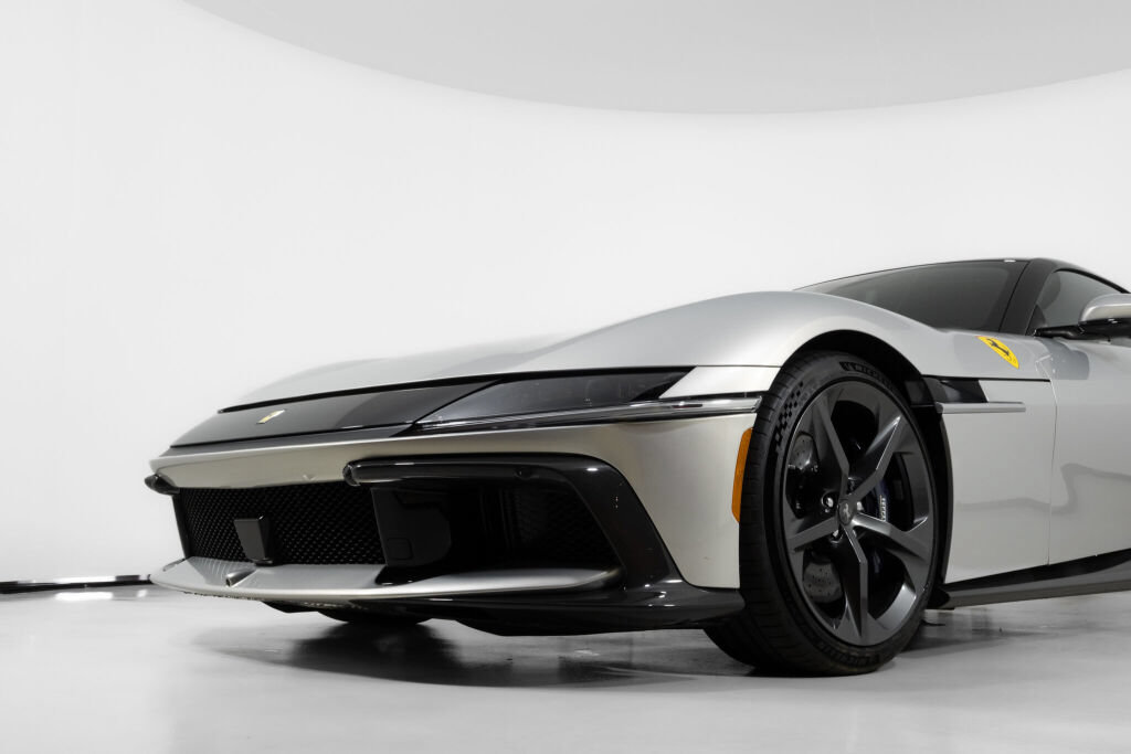 Used 2025 Ferrari 12Cilindri RWD image 11