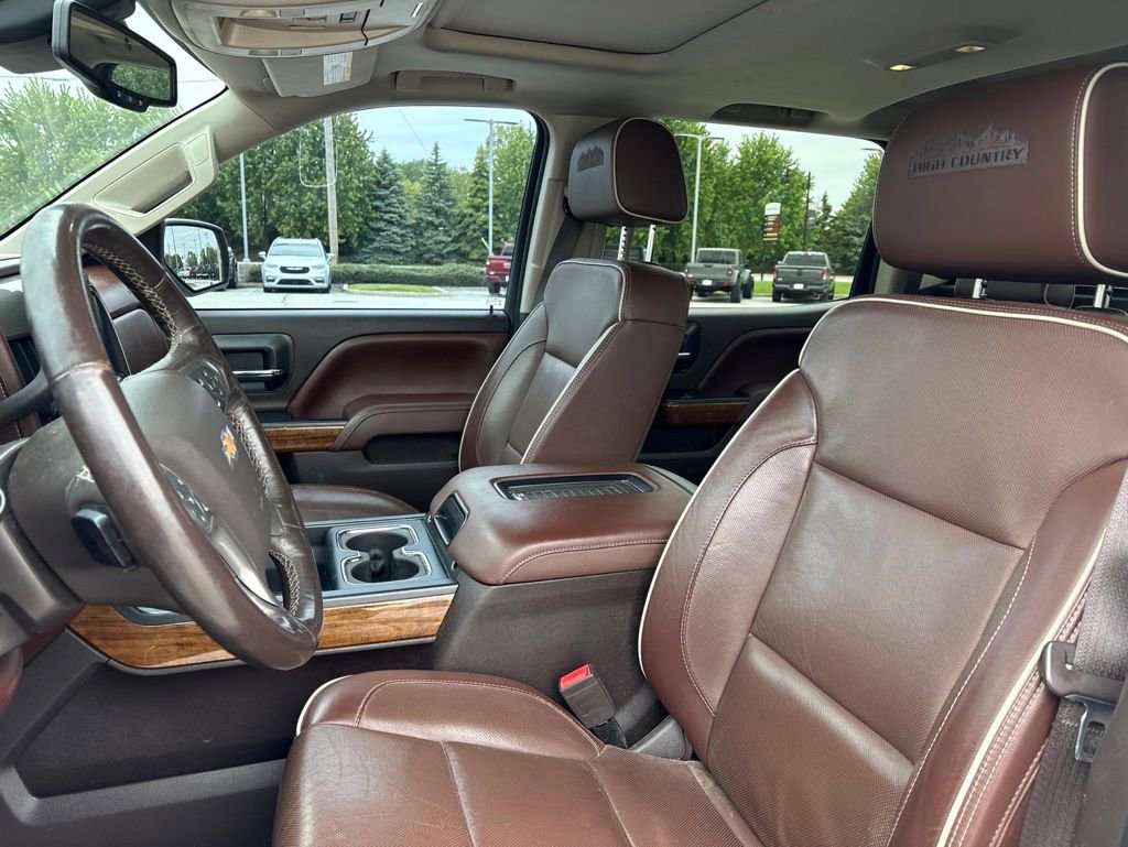 Used 2016 Chevrolet Silverado 1500 High Country w/ High Country Premium Package AWD/4WD image 7