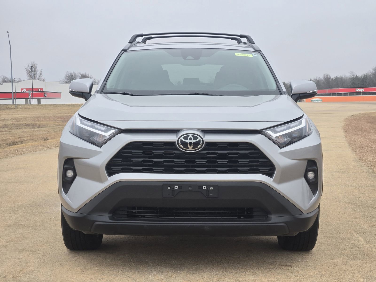 Used 2023 Toyota RAV4 XLE Premium image 6