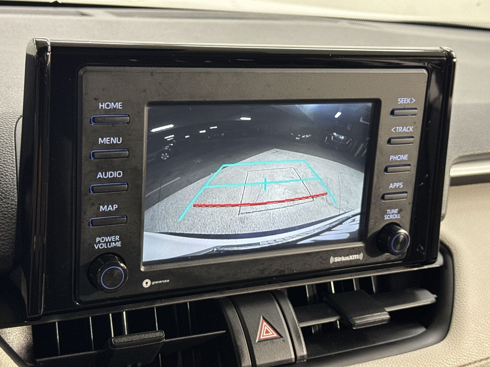 Used 2021 Toyota RAV4 XLE AWD/4WD image 31