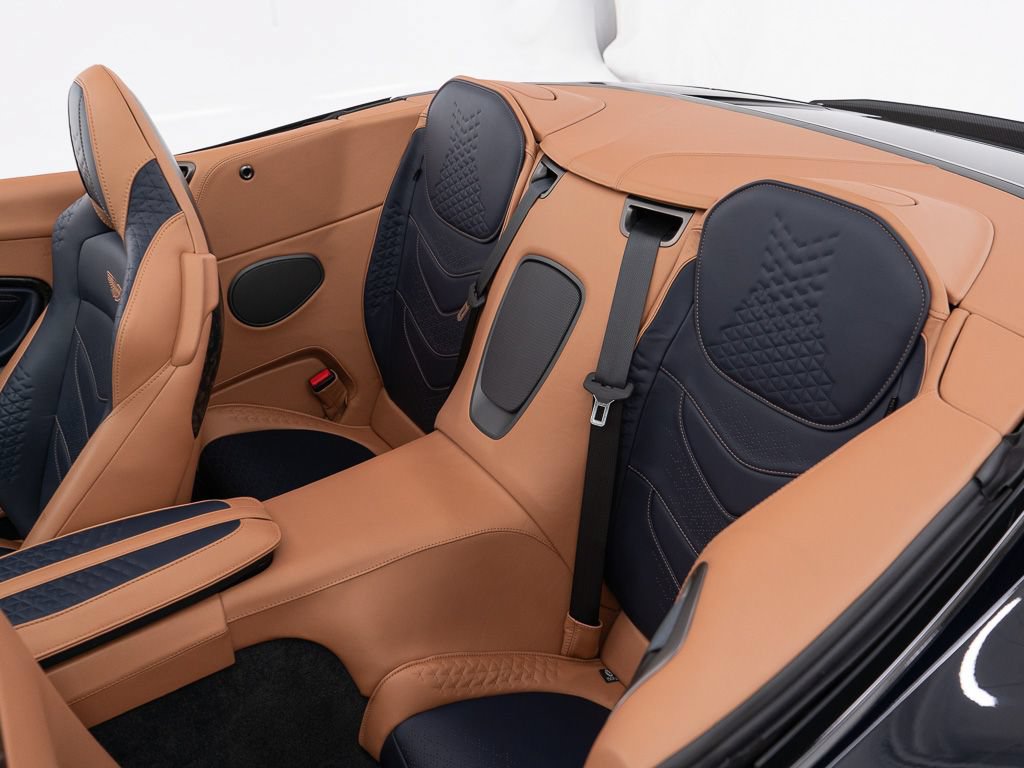 Used 2023 Aston Martin DBS Superleggera Volante RWD image 28