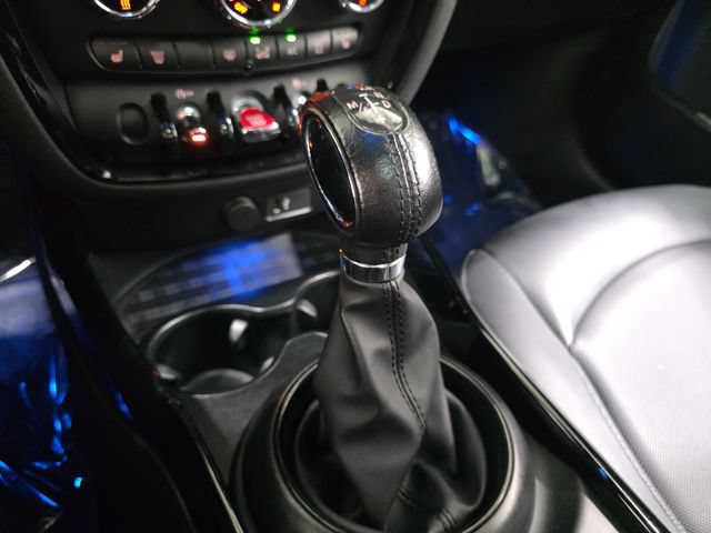 Used 2019 MINI Cooper Clubman ALL4 w/ Premium Package AWD/4WD image 23