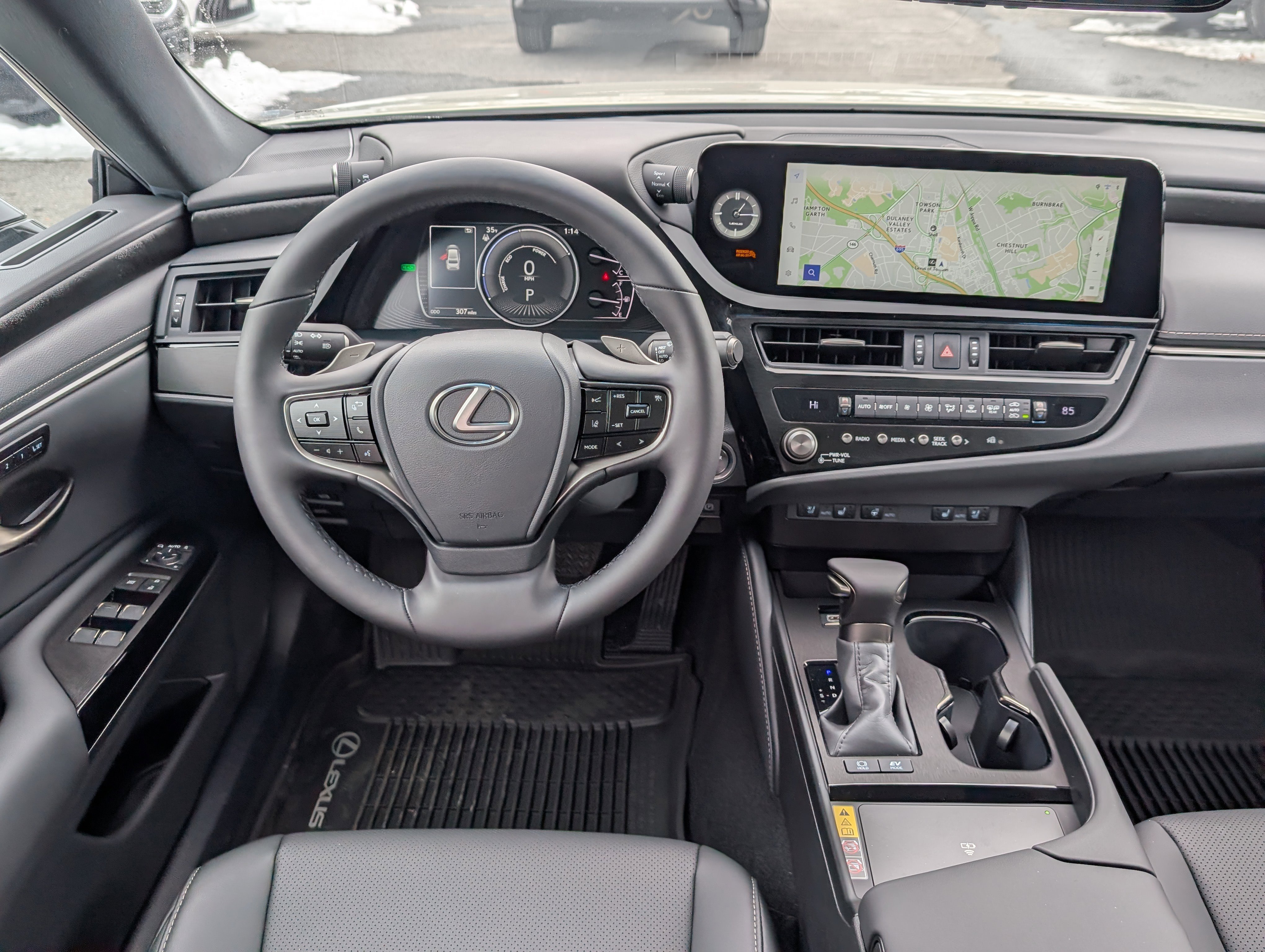 Certified 2025 Lexus ES 300h w/ Premium Package image 17