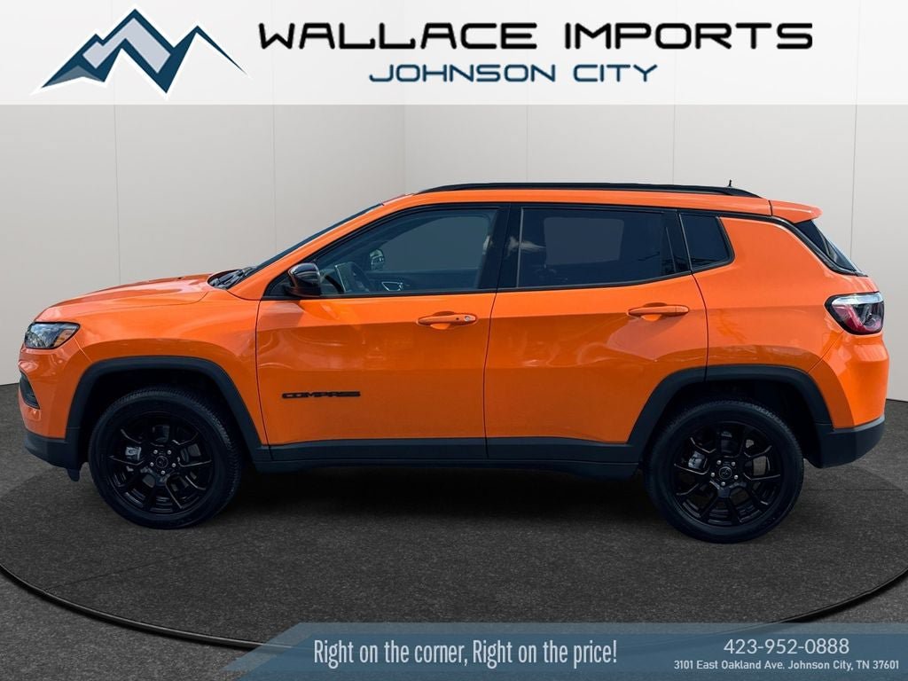 Used 2026 Jeep Compass Latitude AWD/4WD image 1