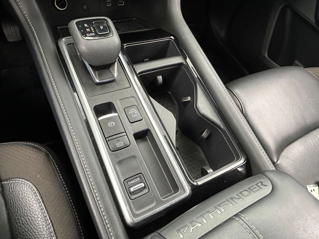 Used 2024 Nissan Pathfinder SL w/ SL Premium Package image 32