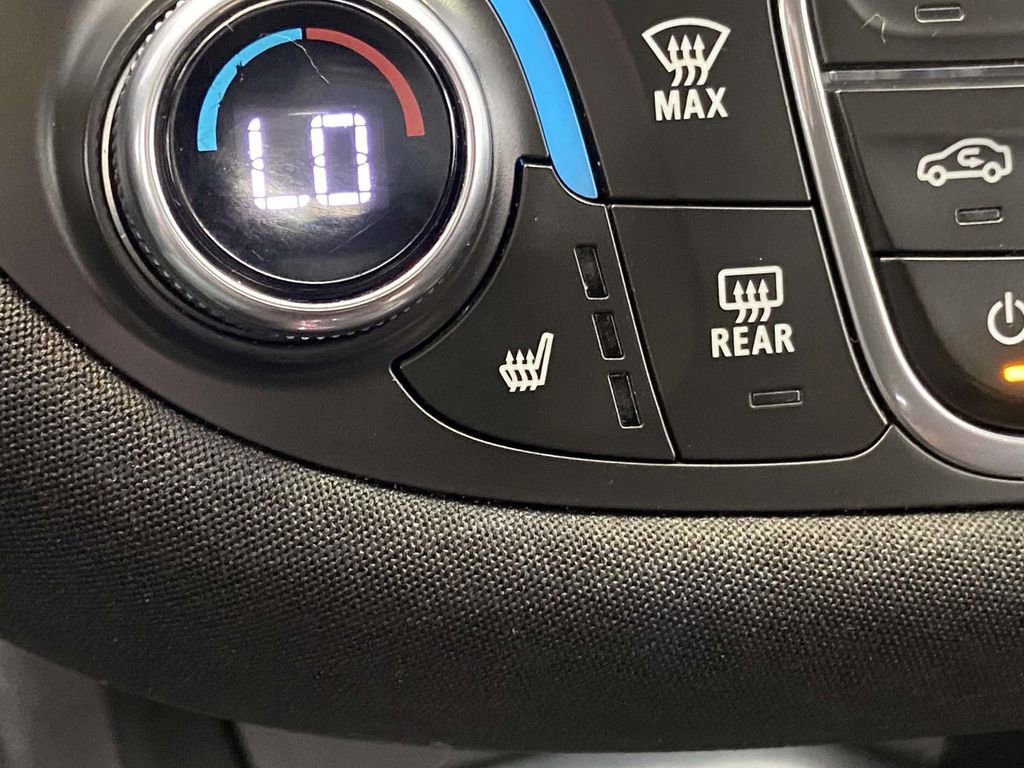 Used 2024 Chevrolet Malibu LT image 23