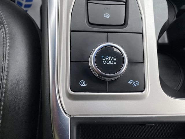 Used 2022 Ford Explorer XLT w/ Equipment Group 202A image 23