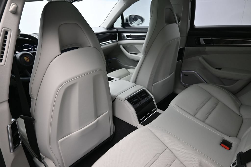 Certified 2023 Porsche Panamera Platinum Edition RWD image 8