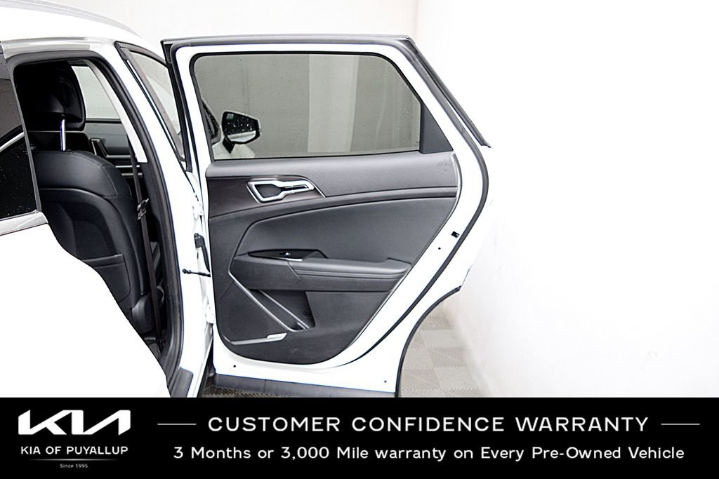 Certified 2025 Kia Sportage EX image 13