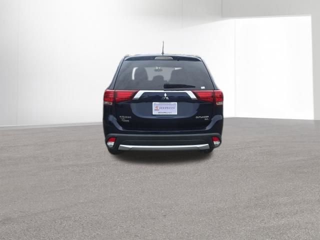Used 2016 Mitsubishi Outlander SE FWD image 3