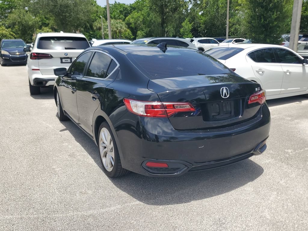 Used 2017 Acura ILX FWD image 5