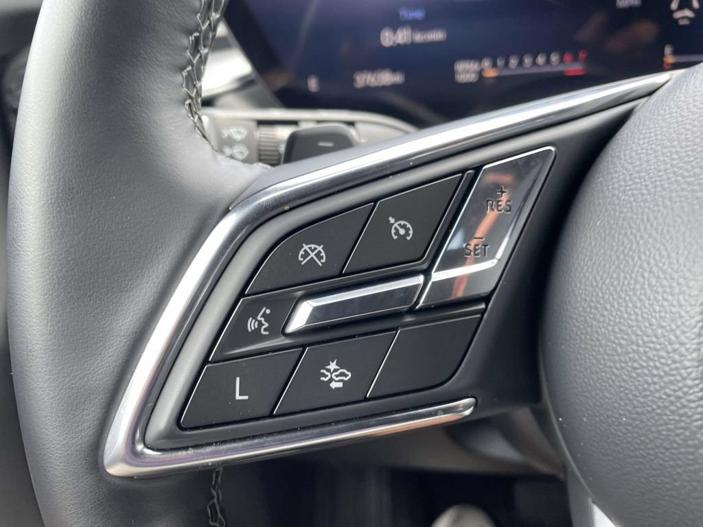 Used 2025 Buick Enclave Preferred FWD image 18