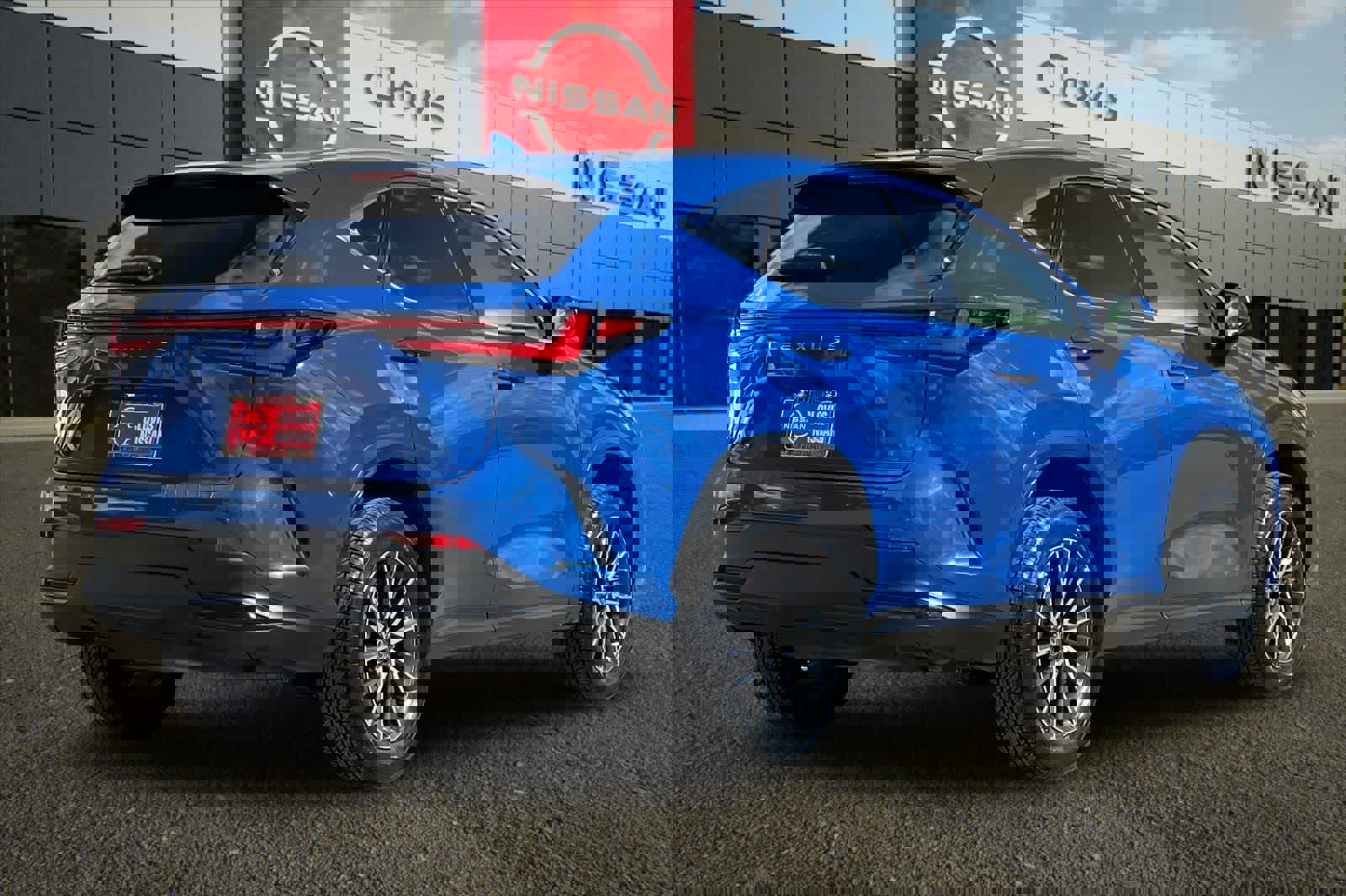 Used 2022 Lexus NX 250 FWD w/ Accessory Package 2 image 3