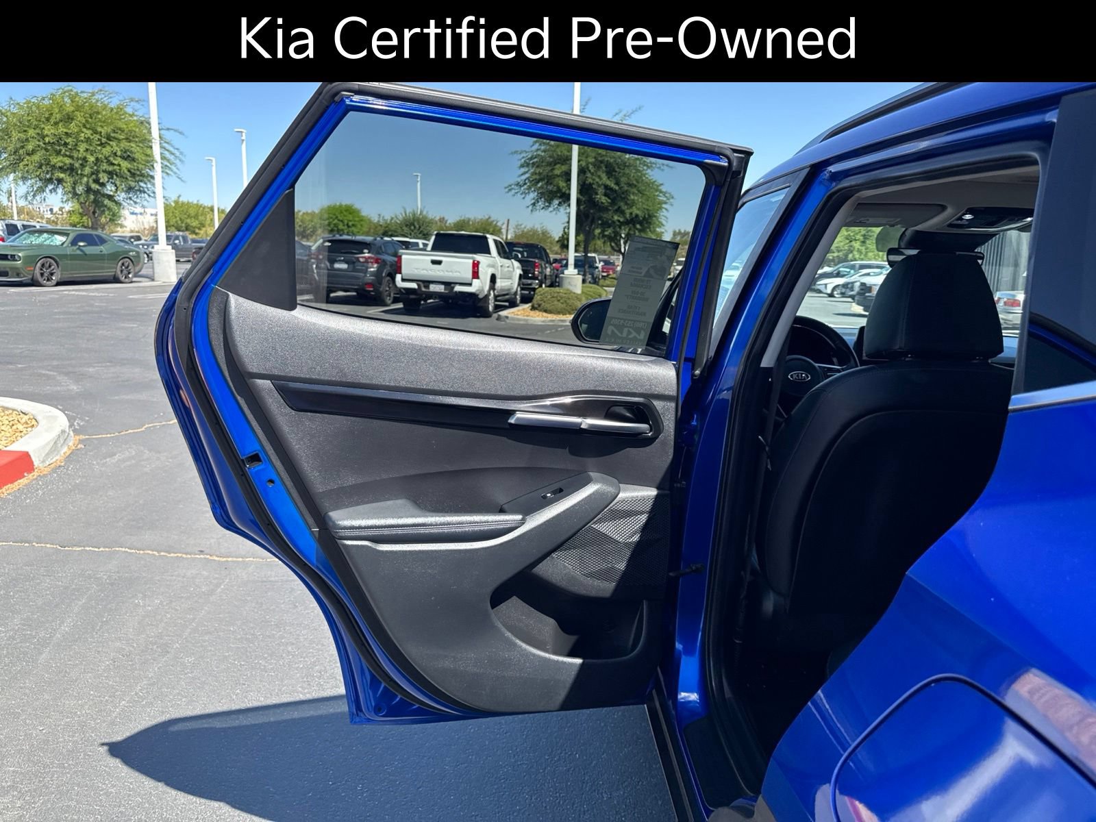 Certified 2021 Kia Seltos SX w/ SX Sunroof Package AWD/4WD image 20