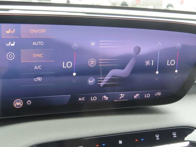 Used 2026 Buick Enclave Preferred AWD/4WD image 36