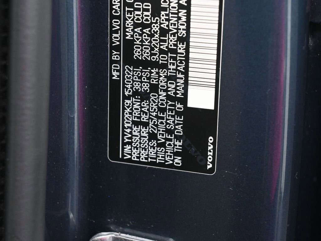 Used 2020 Volvo XC90 T5 Momentum w/ Protection Package image 17