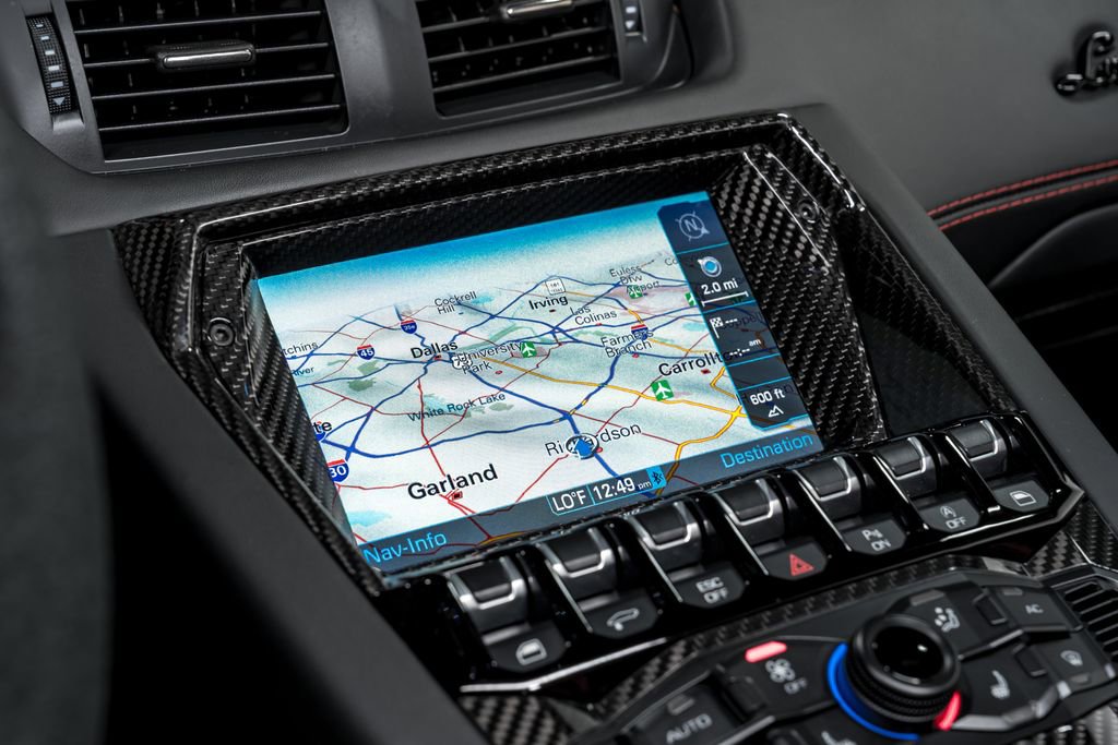 Used 2018 Lamborghini Aventador S image 25