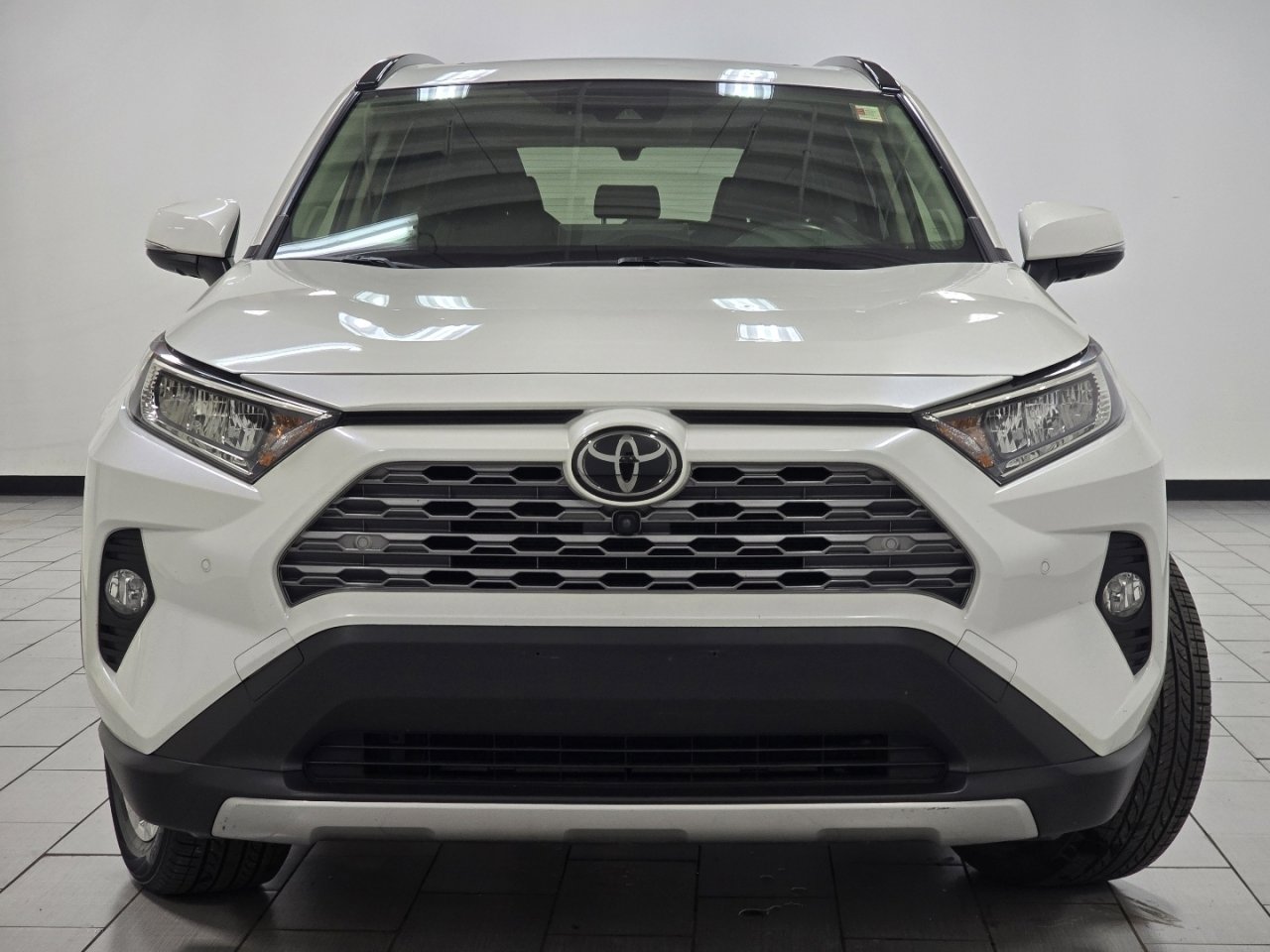 Used 2021 Toyota RAV4 Limited image 15