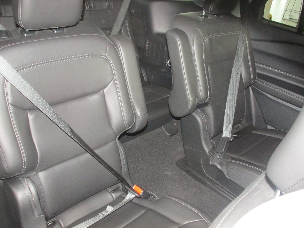 Used 2024 Ford Explorer XLT w/ Equipment Group 202A image 29