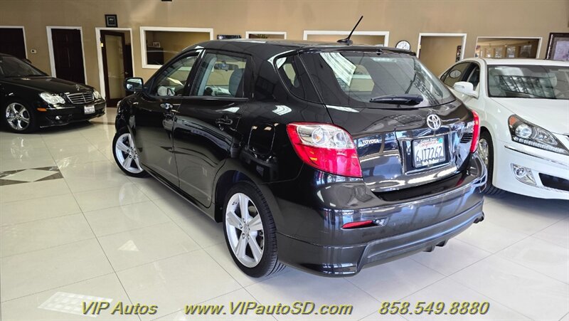 Used 2009 Toyota Matrix S FWD image 3