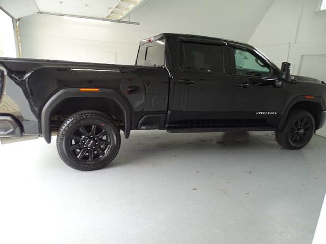 Used 2024 GMC Sierra 2500 AT4 w/ AT4 Premium Plus Package AWD/4WD image 25