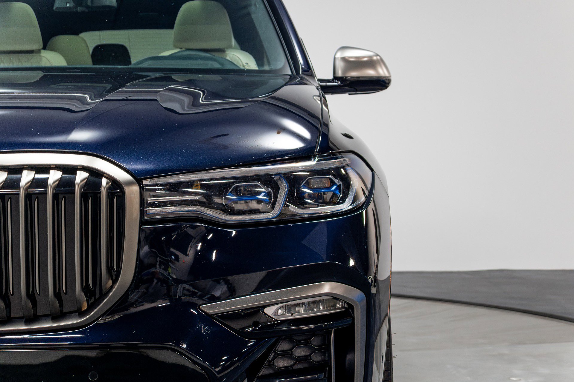 Used 2021 BMW X7 M50i image 56