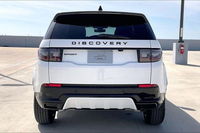 New 2026 Land Rover Discovery Sport Landmark image 4