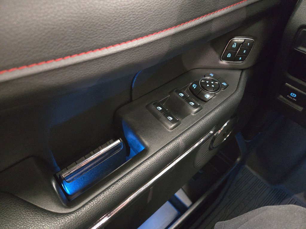 Used 2024 Ford Expedition Limited image 15