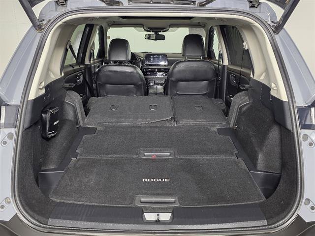 Used 2021 Nissan Rogue SL w/ Premium Package image 21