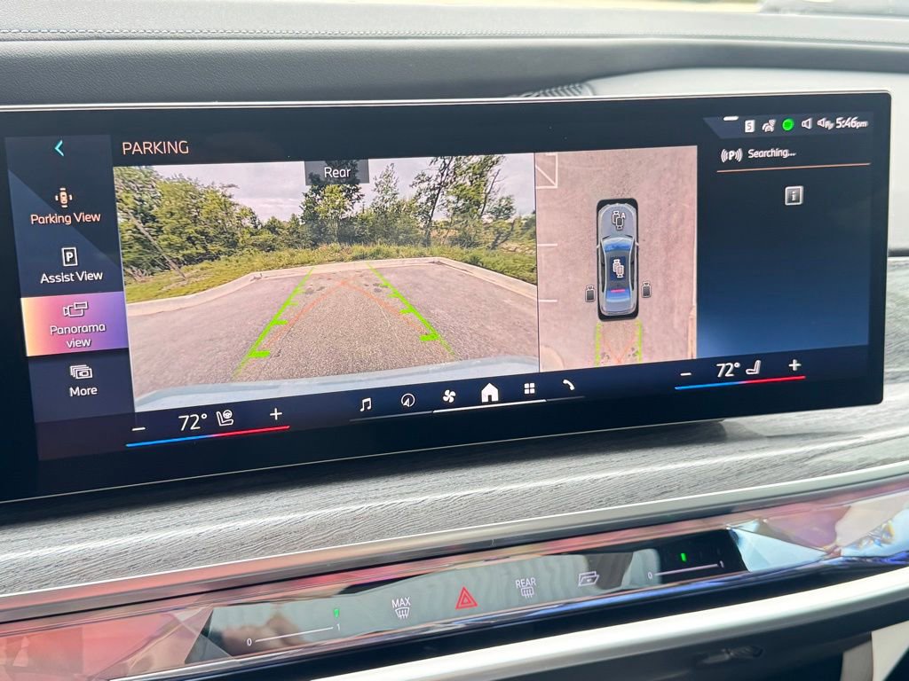 Used 2025 BMW 760i xDrive image 8