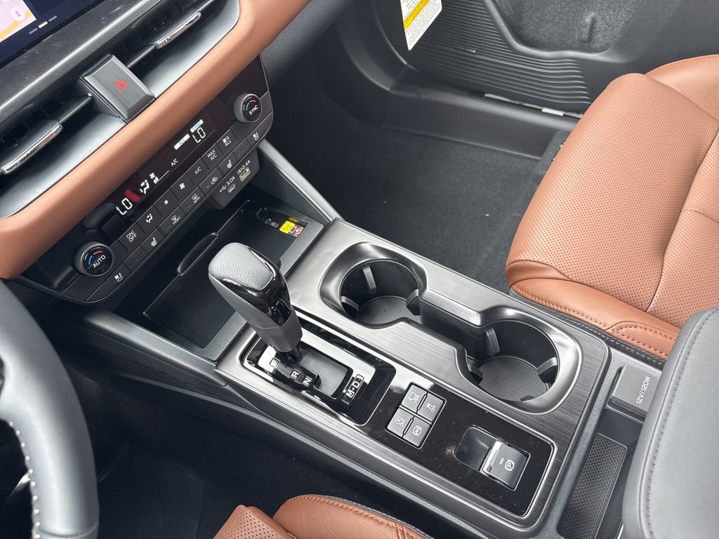 New 2026 Subaru Outback Touring XT AWD/4WD image 17