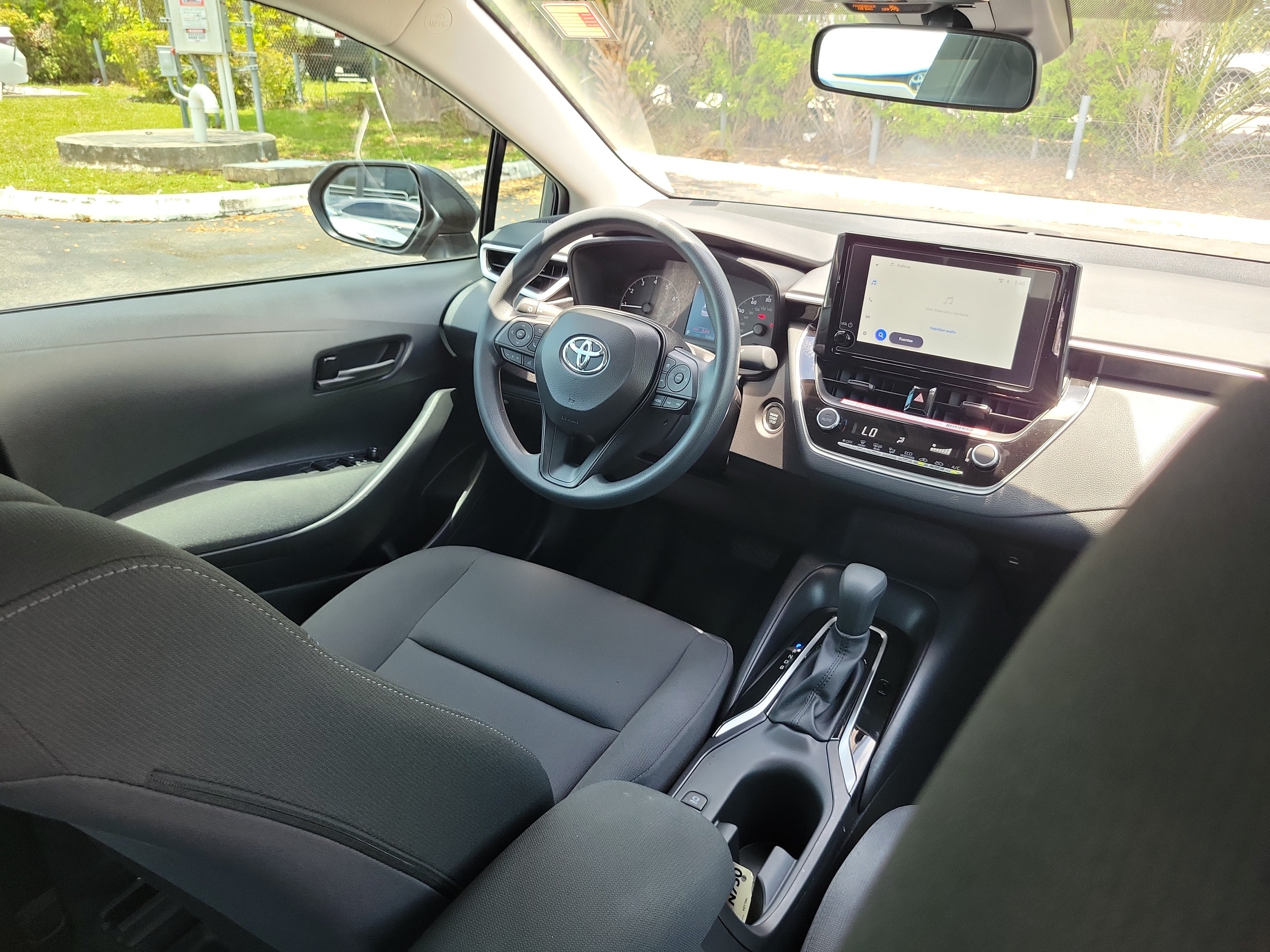 Used 2025 Toyota Corolla LE w/ Convenience Package FWD image 14