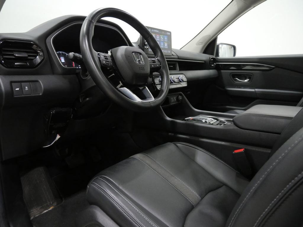 Used 2025 Honda Pilot Touring image 12
